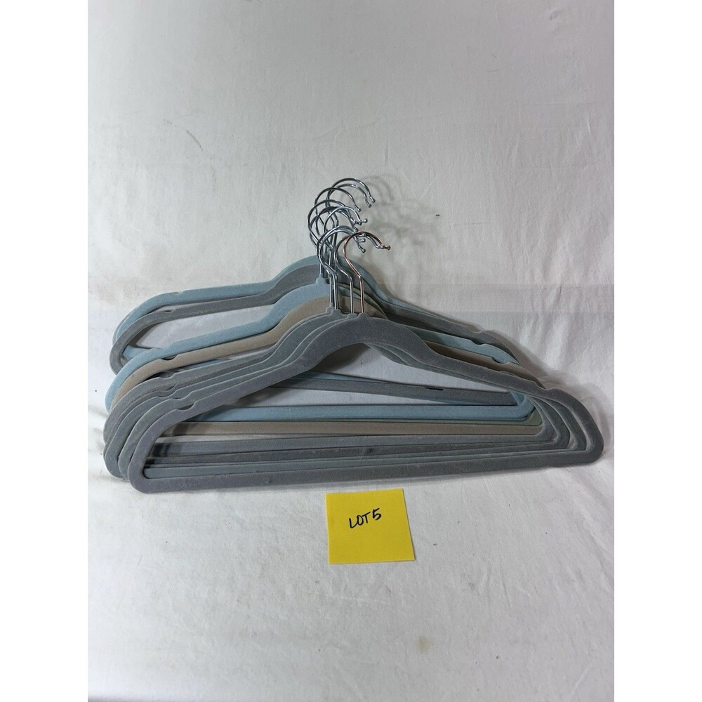 12 Multi Velvet Flocked Non Slip Clothes Hangers Standard Size Slim Closet LOT#5